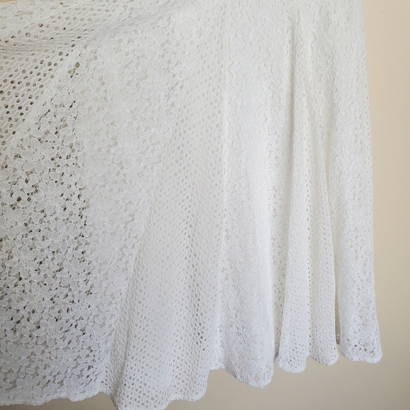 Maggy London Size 6 White lace Sheath Dress Sleeveless Minimalist Neutral Bridal - Picture 5 of 9